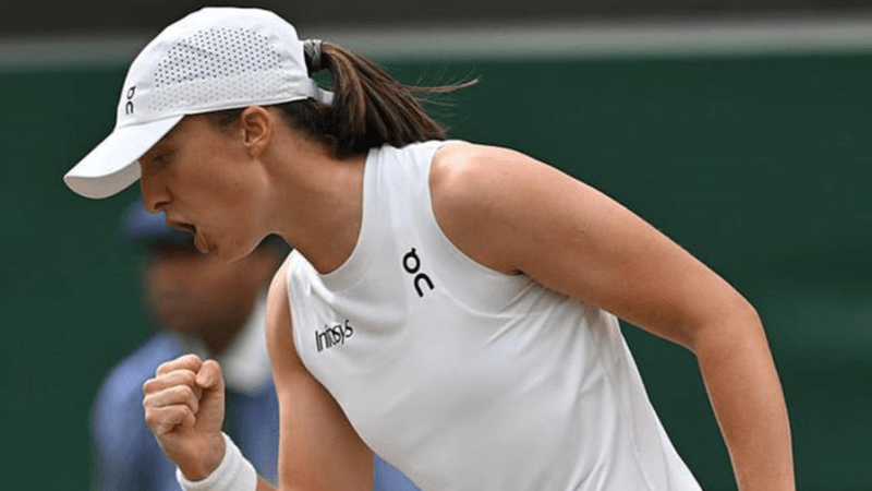 Wimbledon: Swiatek file facilement en huitième