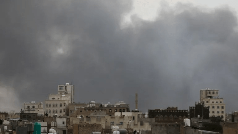 قصف إسرائيلي على الحديدة في اليمن