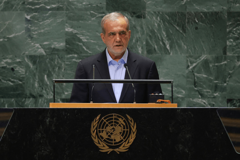 Le président iranien accuse Israël d’avoir tenté de l’assassiner