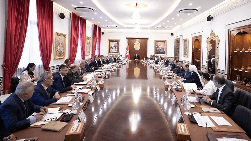 مجلس وزاري يوصي بإعداد الميزان الاقتصادي ومشروع قانون المالية 2026