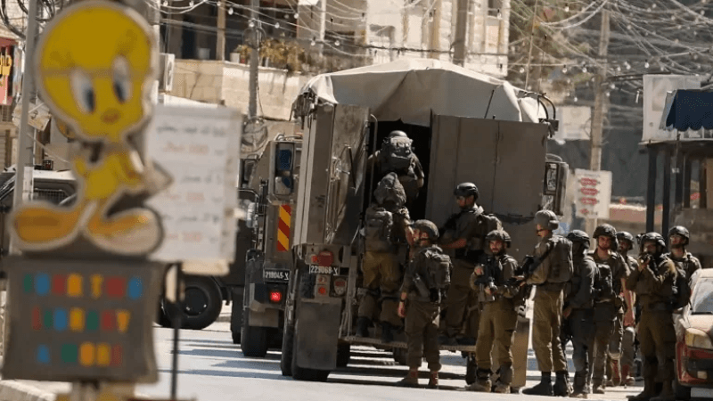الاحتلال يوسع اقتحاماته بالضفة ويجبر فلسطينيين على هدم منازلهم