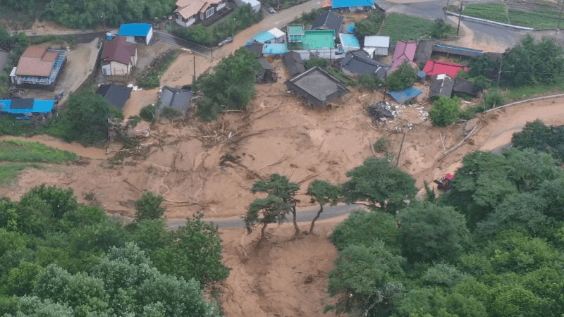 Corée du Sud: Des inondations font 18 morts