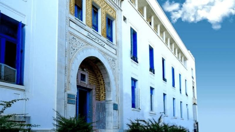 فتح باب التسجيل لطلبات نقل تلاميذ المدارس الإعدادية النموذجية
