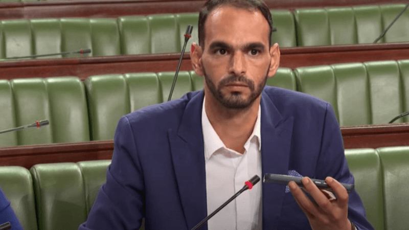 المشري: شرط 3 أطفال يحرم العاملات في القطاع الخاص من التقاعد المبكر