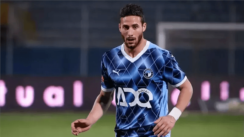 القبض على نجم بيراميدز رمضان صبحي في مطار القاهرة