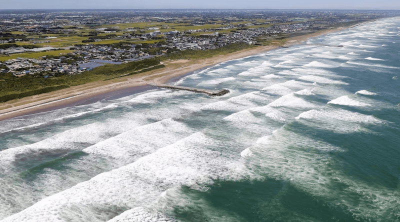 Japon: Un premier tsunami observé