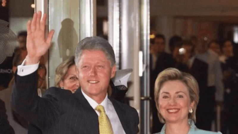 Les Clinton rattrapés par l’affaire Epstein