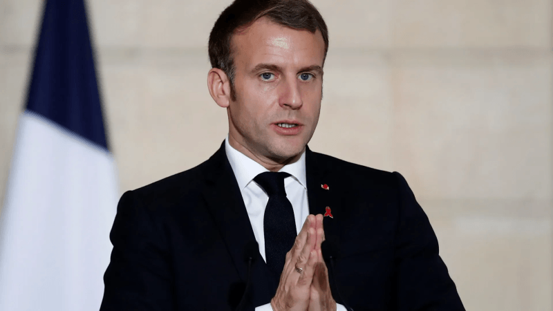 Algérie : Emmanuel Macron demande au gouvernement 'plus de fermeté'