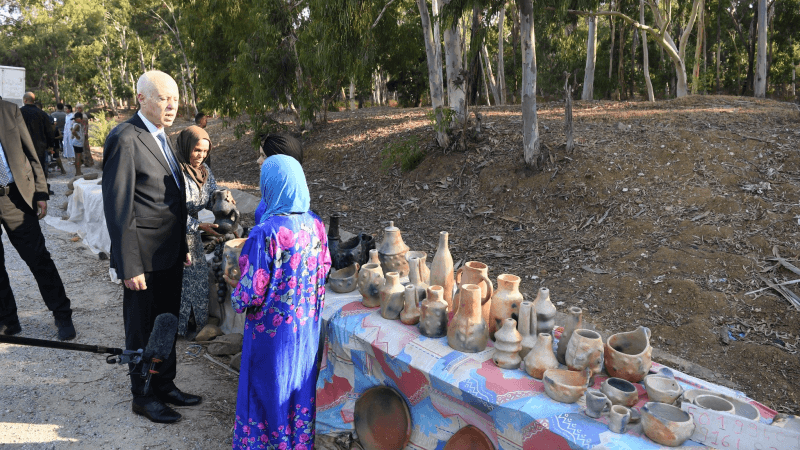 Sejnane : Kaïs Saïed à l’écoute des artisanes et des habitants