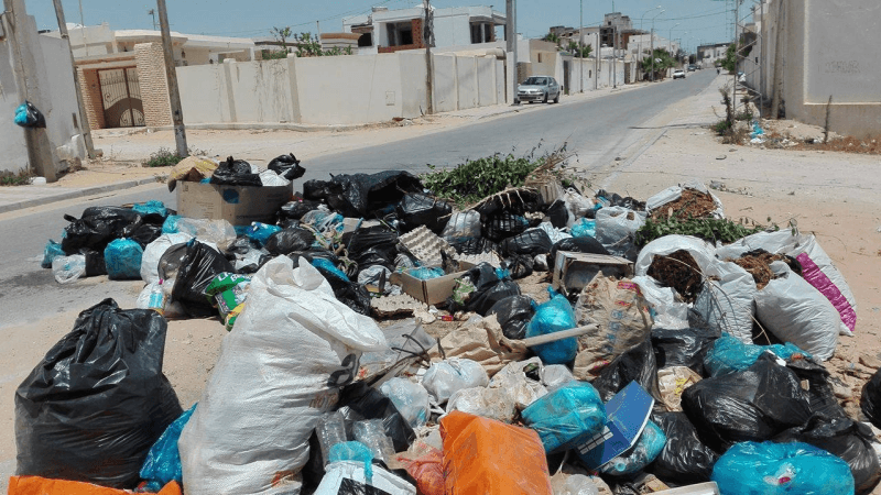 غرامات مالية وعقوبات تصل إلى السجن في مقترح قانون إلقاء الفضلات