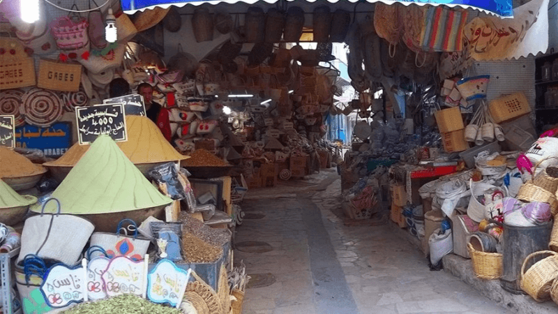 قابس: انطلاق أشغال بناء قوسي سوق الحنّاء بجارة