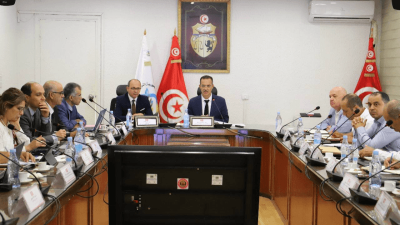 وزير الفلاحة يُوصي بإنجاح موسم الزيتون في 'ظلّ المؤشّرات الإيجابية'