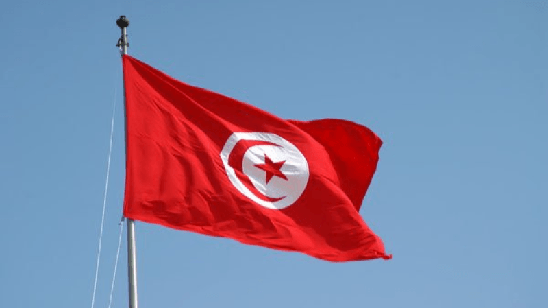 بلدية باردو تدعو إلى الاعتناء والمحافظة على المظهر العام للعلم الوطني