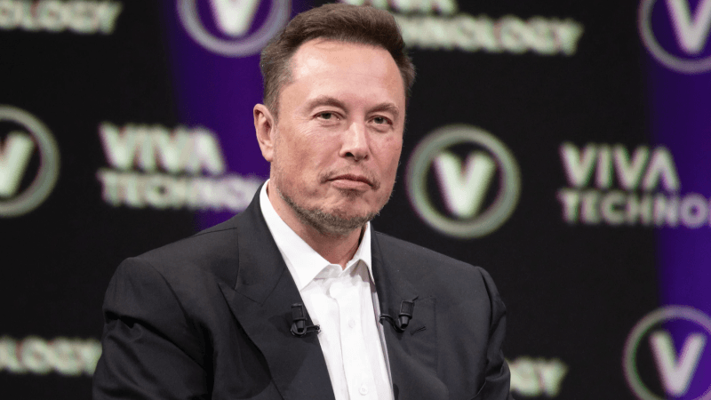 Elon Musk porte plainte contre Apple et OpenAI