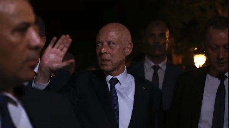 رئيس الجمهورية في زيارة فجئية إلى حلق الوادي