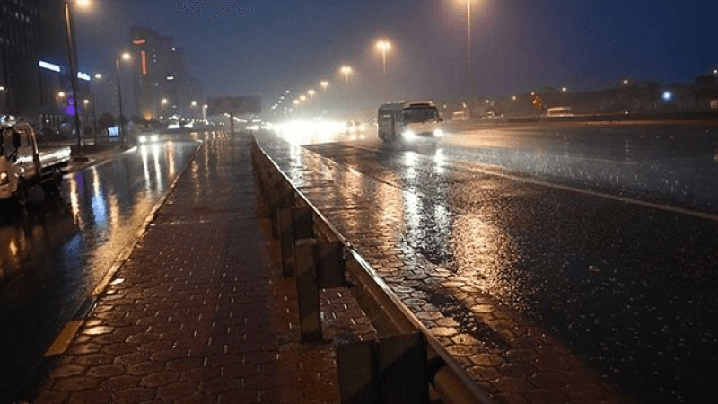 الليلة.. أمطار غزيرة ورياح قوية بهذه المناطق