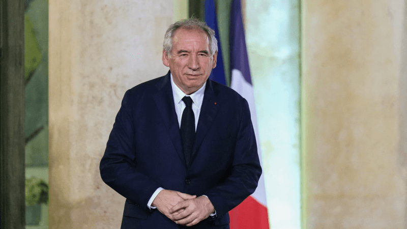 France: Le gouvernement de François Bayrou renversé...