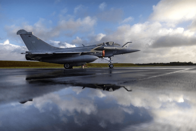Drones russes abattus en Pologne: La France mobilise trois Rafale