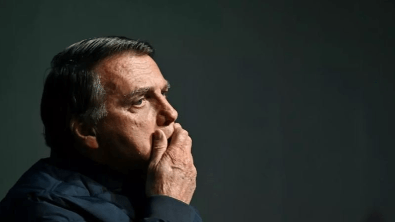 L'ex-président brésilien Bolsonaro condamné à 27 ans de prison
