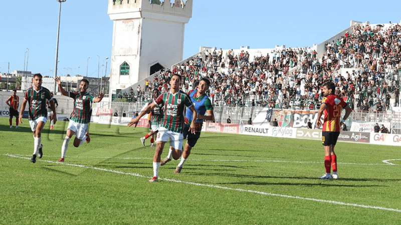 الملعب التونسي يهزم الترجي والنجم يفرض التعادل على الاتحاد المنستيري