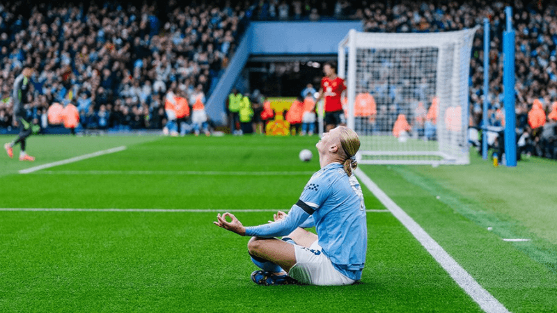 Premier League: Manchester City remporte le derby mancunien