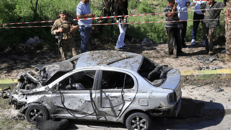 لبنان: استشهاد شخصين في غارة إسرائيلية استهدفت سيارة في بعلبك
