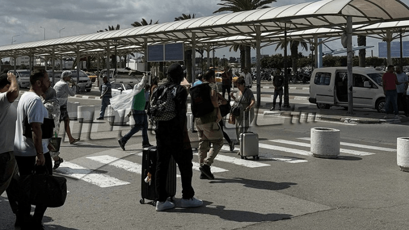 المهاجم الفرنسي فلوريان دانهو يصل إلى تونس للإمضاء مع الترجي