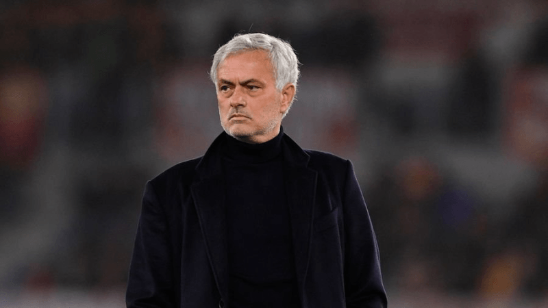 Officiel: José Mourinho, nouvel entraîneur du Benfica Lisbonne