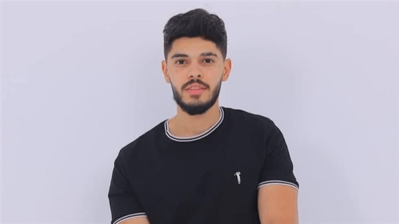 محمد شافعي.. قلم يكتب مجد النجوم
