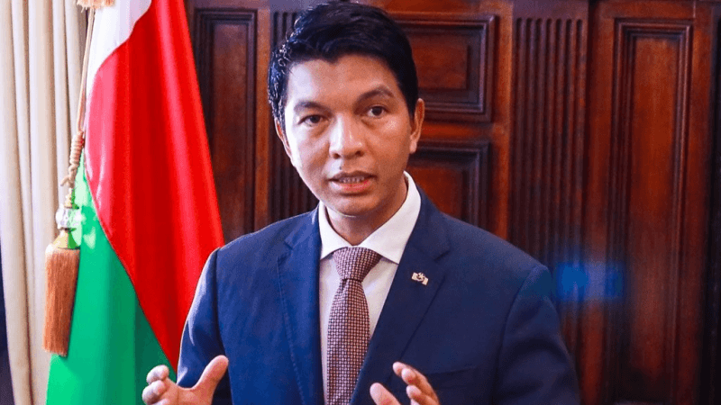 Madagascar: Le gouvernement limogé