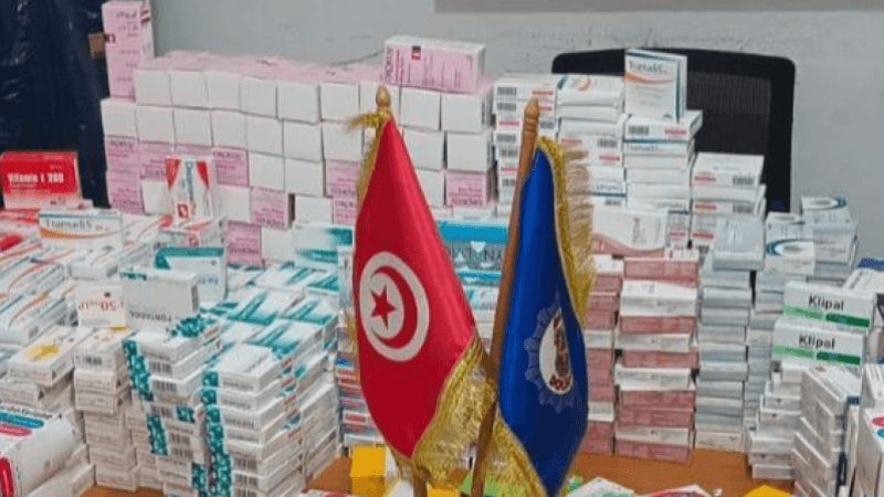 Poste frontalier Dhehiba : saisie de 1 200 boîtes de médicaments