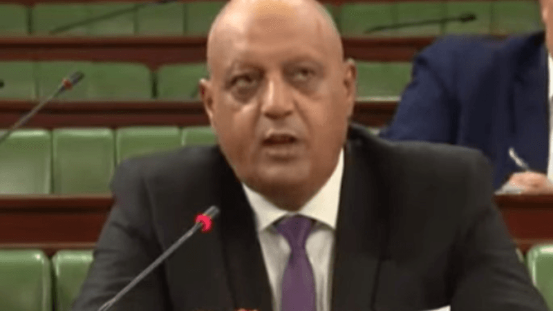 النائب البوبكري يدعو وزارة النقل إلى مراجعة توزيع الحافلات