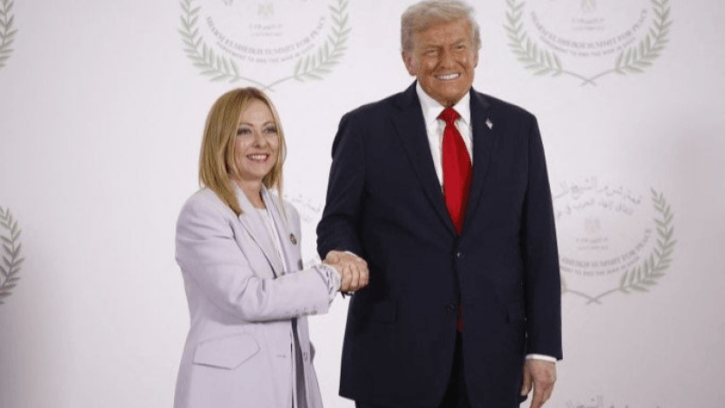 Trump: 'Giorgia Meloni, une source d'inspiration pour tous'