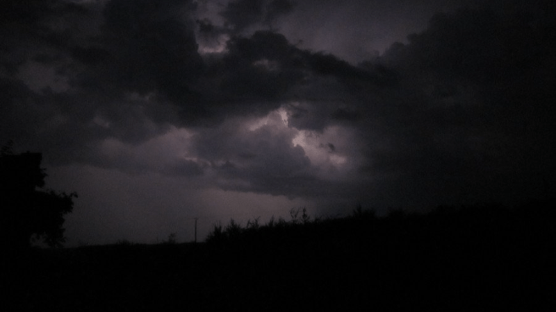 الليلة.. خلايا رعدية وأمطار مع تساقط البرد بأماكن محدودة