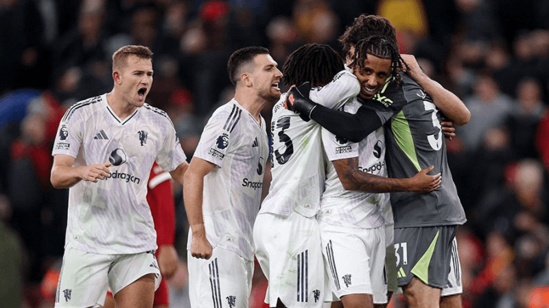 Premier League: Manchester United réalise un hold-up à Liverpool