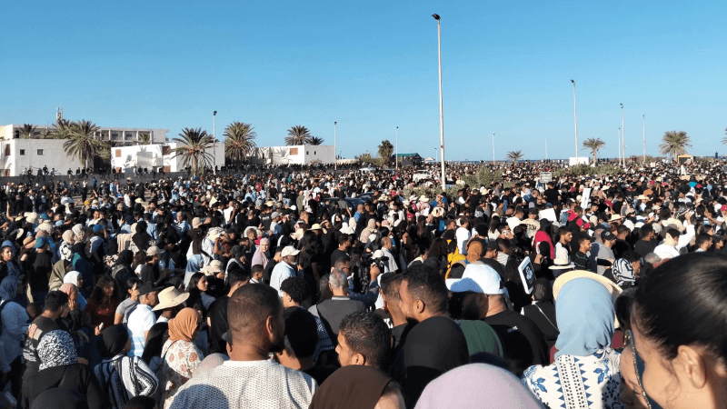 مسيرة سلمية في قابس رفضا للتلوث