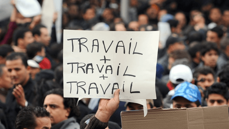 المعطلون عن العمل ممن طالت بطالتهم يطالبون بتعديل مشروع قانون المالية