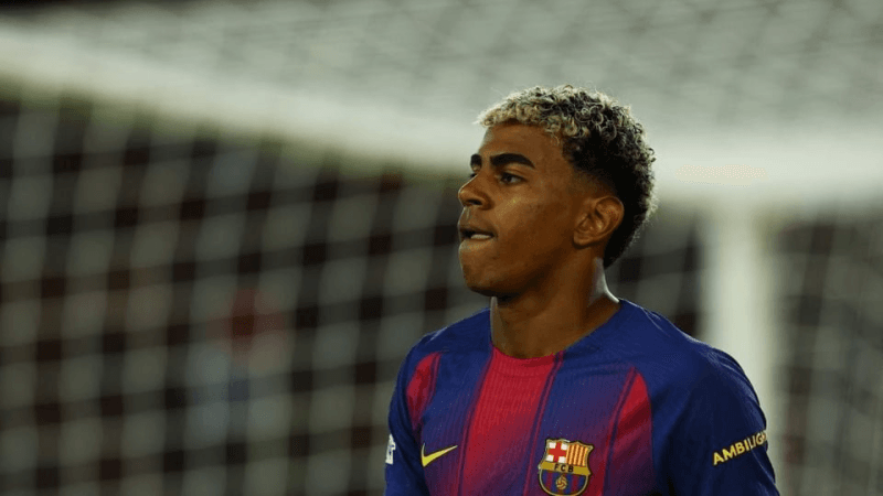 برشلونة يستعين بوكيل لامين يامال 'لمراقبة أسلوب حياته وضبط سلوكه'