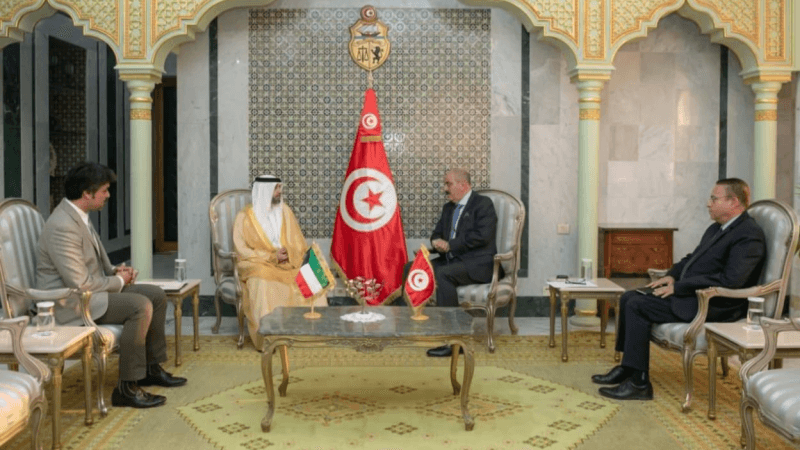 رسالة خطيّة من أمير الكويت إلى رئيس الجمهورية