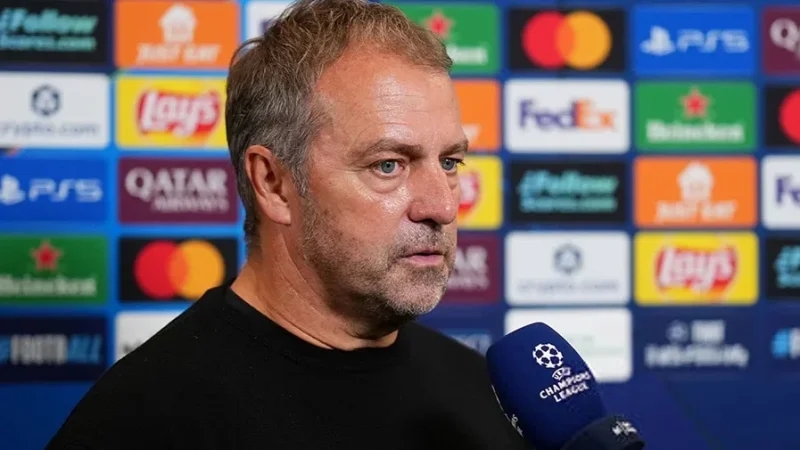 Barça: Hansi Flick dément toute intention de départ