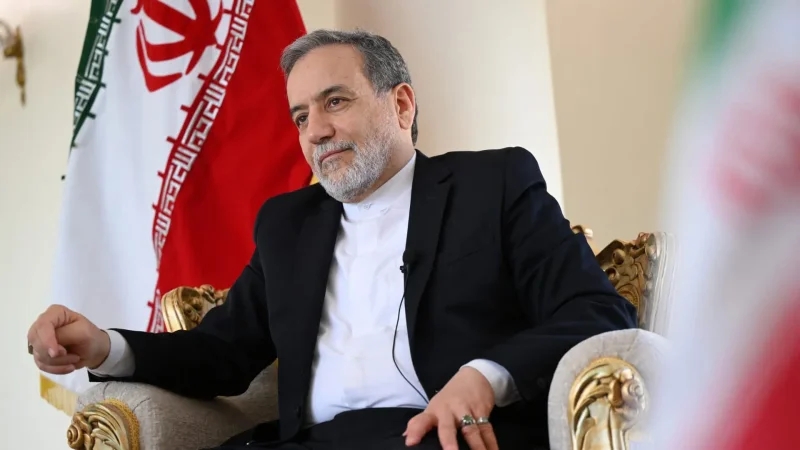 وزير خارجية إيران: لا نثق في أي دولة..القوة وحدها تضمن البقاء