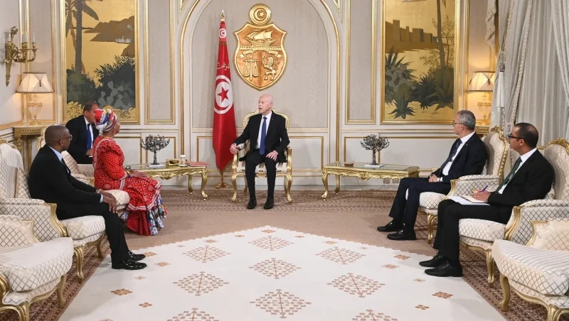 Saïed reçoit les lettres de créance de cinq nouveaux ambassadeurs