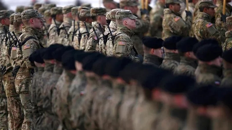 بعد تسلم طرد 'مشبوه'.. وعكة صحية تصيب أفرادا بقاعدة عسكرية أمريكية