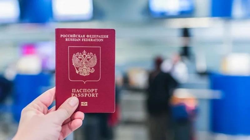 L'UE restreint la délivrance de visas aux citoyens russes