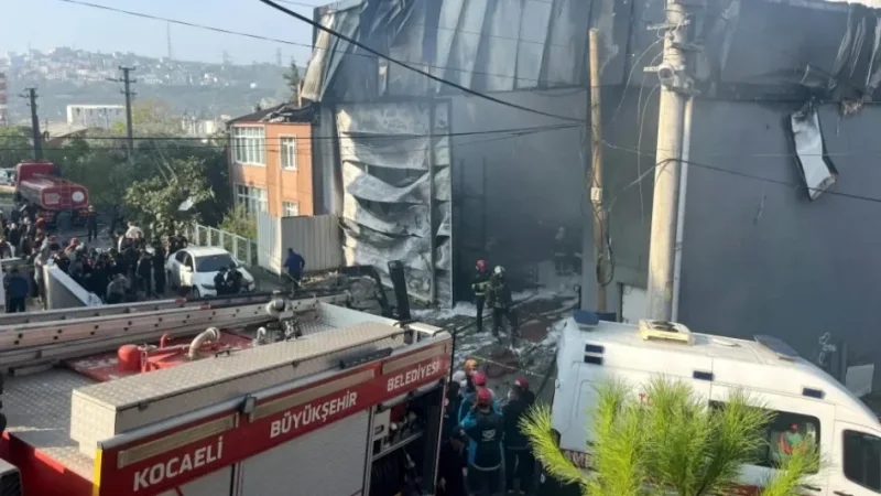 مقتل ستة أشخاص في حريق بمستودع للعطور في تركيا