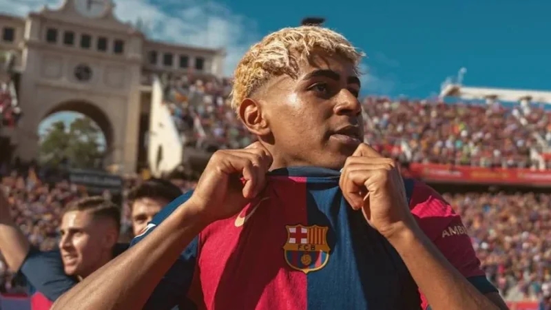 Yamal opérationnel avec le Barça, forfait avec l'Espagne