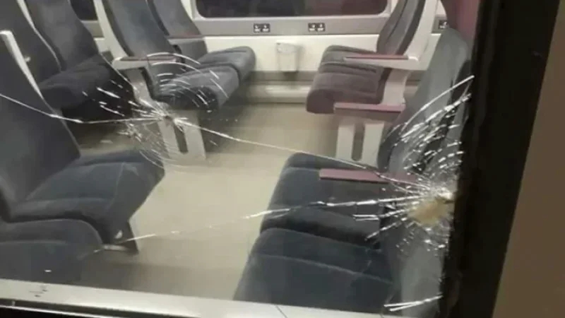 مجهولون يرشقون قطار باجة بالحجارة.. وتسجيل إصابتين