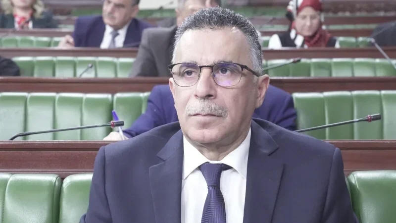 وزير أملاك الدولة: ضعف في نسق تسوية العقارات وتوجه نحو تنقيح القوانين