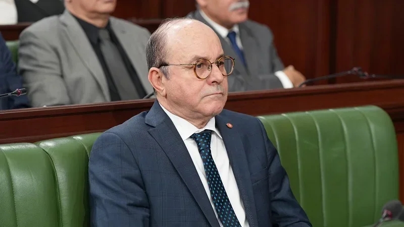 وزير السياحة: تسوية وضعية 11 وحدة فندقية تواجه صعوبات مالية