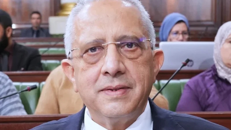 وزير الصحة: استجبنا للعديد من مطالب الاطباء